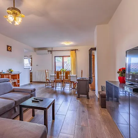 Ruby Apartment
