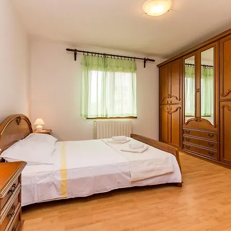 Apartment Ruby Pula